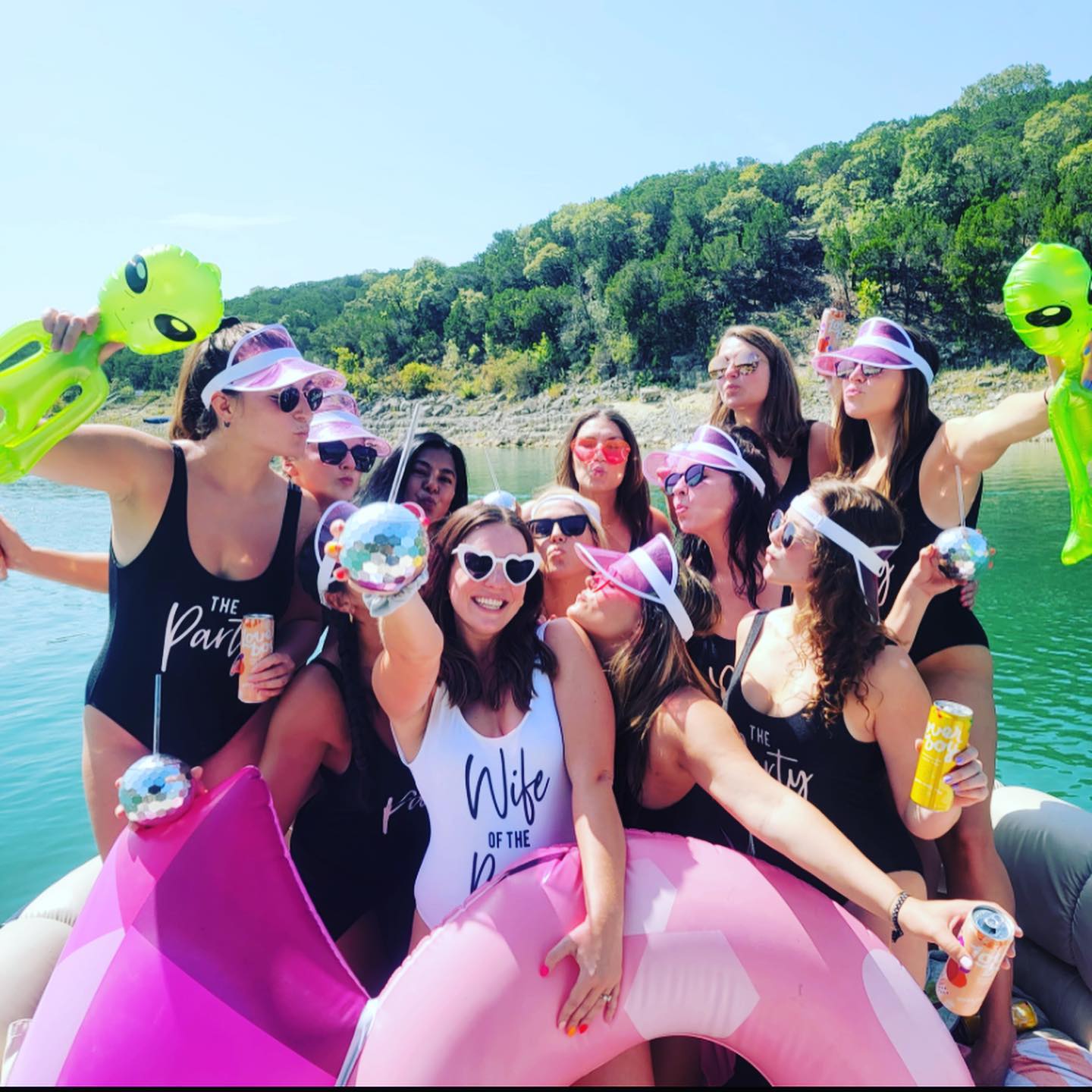 Lone Star Party Boats - Lake Travis Boat Rentals