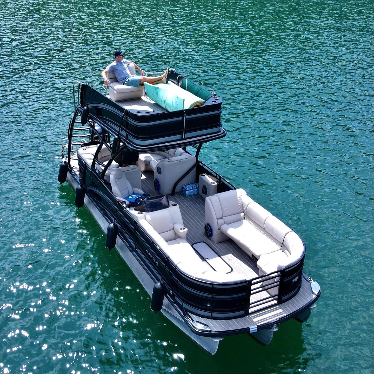 Lone Star Party Boats - Lake Travis Boat Rentals